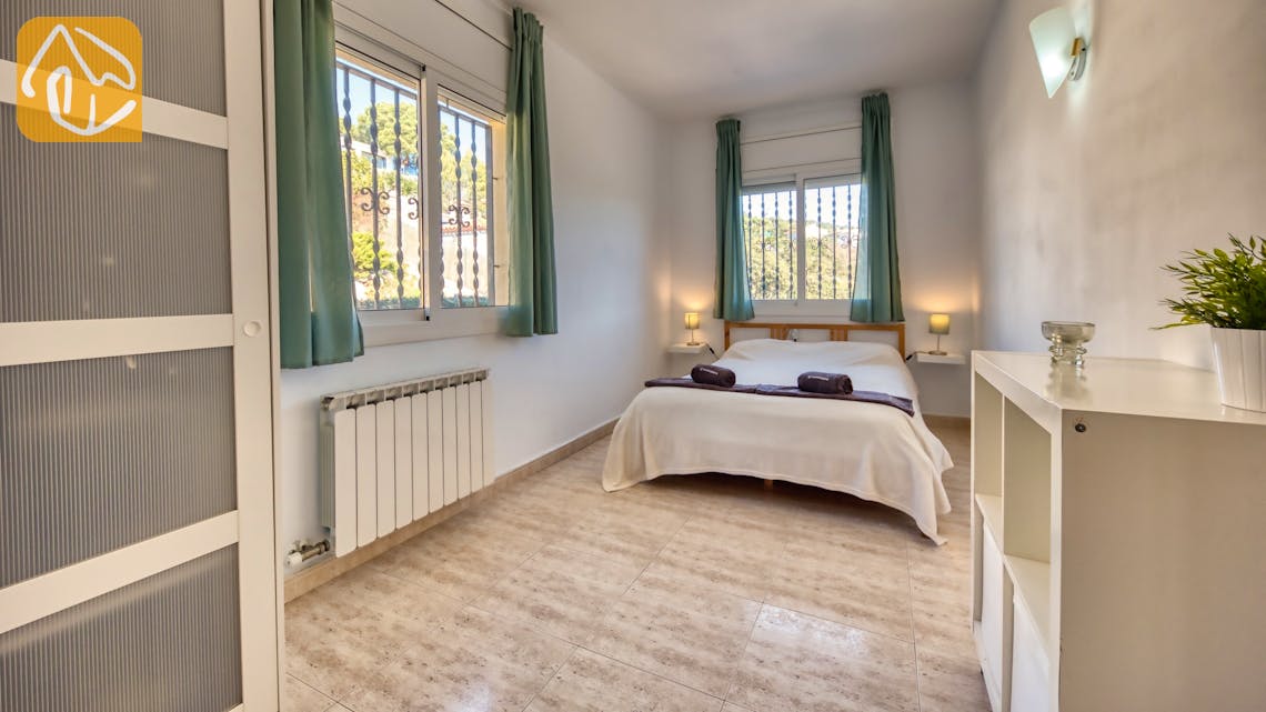 Holiday villas Costa Brava Spain - Villa Holiday - Bedroom