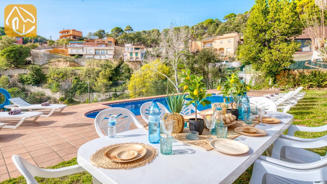 Holiday villas Costa Brava Spain - Villa Marysol - Swimming pool