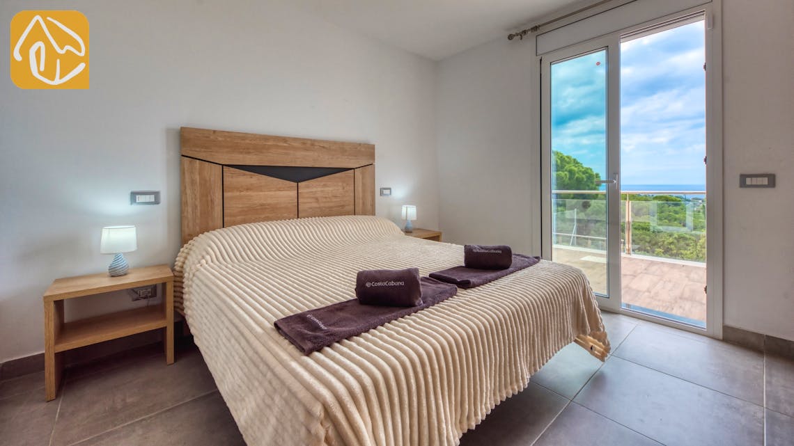 Holiday villas Costa Brava Spain - Villa BellaVista - Bedroom