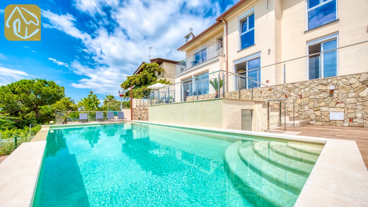 Holiday villas Costa Brava Spain - Villa BellaVista - Villa outside